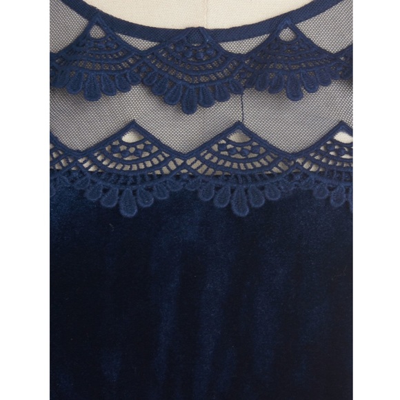 Gimme a Plush Dress - Picture 3 of 3